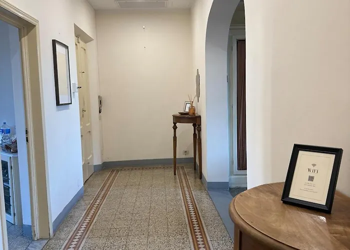 Couette-café Dimora Patella - *